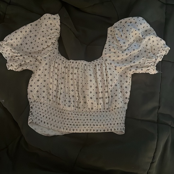 Crop top - Picture 2 of 3